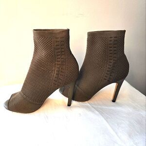 Express Army Green Heeled Boots with Ribbed Texture Open Toe